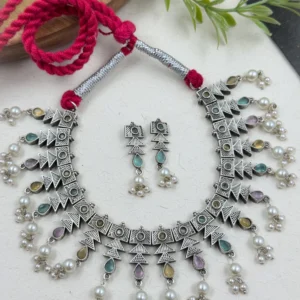 ISHIKA STONE NECKLACE SET
