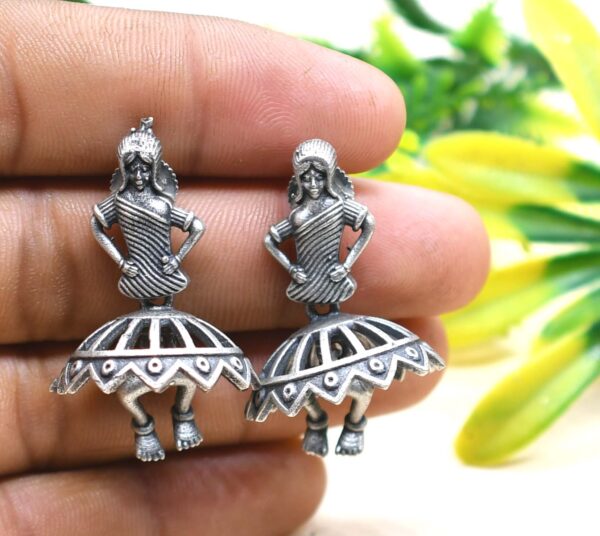 Woman Earrings Pair