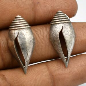 Silver Shankh Earrings