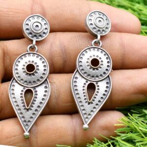 Radhika Drop Earrings